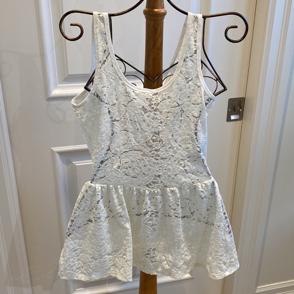 Aeropostale Sheer Lace Peplum Tank - Picture 6 of 6
